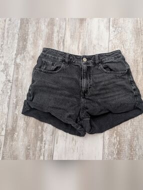 PacSun Black High-Waist Denim Mom Shorts Size 28
